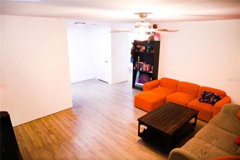 Copropriété à vendre à Casselberry, Floride: 1 chambre, 64.1 m2 № 2104393 - photo 12