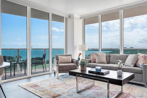 Copropriété à vendre à Miami, Floride: 2 chambres, 102.01 m2 № 1955244 - photo 1