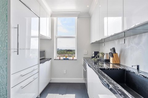 Copropriété à vendre à Miami, Floride: 2 chambres, 102.01 m2 № 1955244 - photo 21