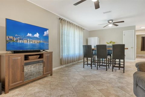 Villa ou maison à vendre à Sarasota, Floride: 4 chambres, 239.69 m2 № 2111678 - photo 10