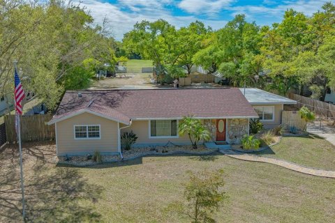 Villa ou maison à vendre à Sarasota, Floride: 4 chambres, 239.69 m2 № 2111678 - photo 3