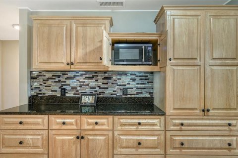 Villa ou maison à vendre à Sarasota, Floride: 4 chambres, 239.69 m2 № 2111678 - photo 15