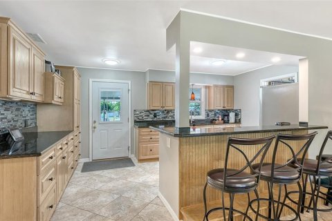 Villa ou maison à vendre à Sarasota, Floride: 4 chambres, 239.69 m2 № 2111678 - photo 13