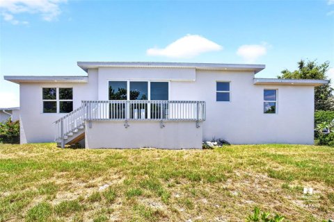Villa ou maison à vendre à Punta Gorda, Floride: 4 chambres, 177.91 m2 № 2094630 - photo 30