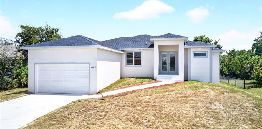 Villa ou maison à Punta Gorda, Floride 4 chambres, 177.91 m2 № 2094630