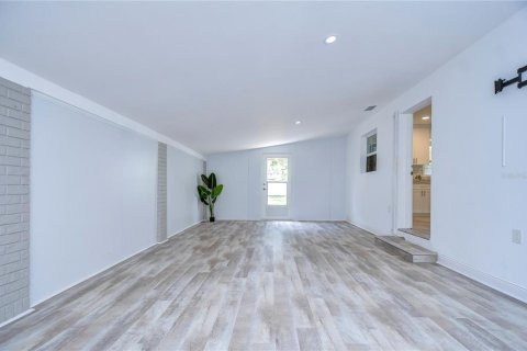 Casa en alquiler en Saint Petersburg, Florida, 2 dormitorios, 90.58 m2 № 2283731 - foto 17