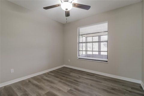 Casa en alquiler en Deltona, Florida, 3 dormitorios, 129.69 m2 № 1690606 - foto 11