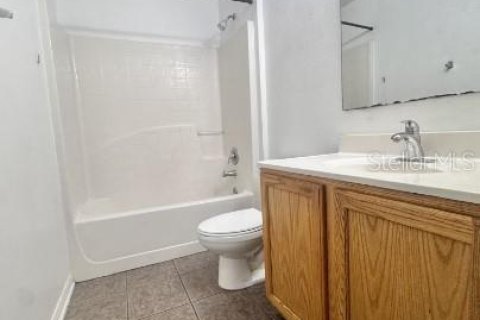House in Kissimmee, Florida 3 bedrooms, 151.62 sq.m. № 2239178 - photo 10