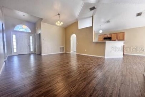 House in Kissimmee, Florida 3 bedrooms, 151.62 sq.m. № 2239178 - photo 3
