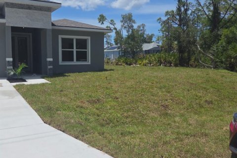 Villa ou maison à vendre à Port Charlotte, Floride: 3 chambres, 165.18 m2 № 2142976 - photo 3
