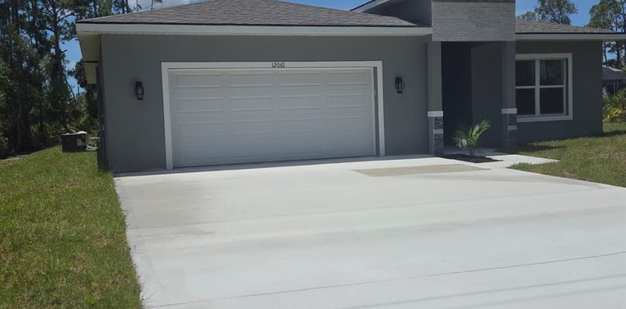 Villa ou maison à Port Charlotte, Floride 3 chambres, 165.18 m2 № 2142976