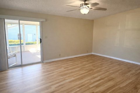 Apartment in Leesburg, Florida 2 bedrooms, 124.86 sq.m. № 2393845 - photo 7