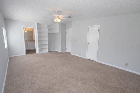 Apartment in Leesburg, Florida 2 bedrooms, 124.86 sq.m. № 2393845 - photo 14