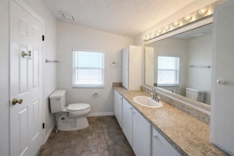 Apartment in Leesburg, Florida 2 bedrooms, 124.86 sq.m. № 2393845 - photo 15