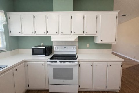 Apartment in Leesburg, Florida 2 bedrooms, 124.86 sq.m. № 2393845 - photo 11