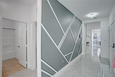 House in Homestead, Florida 3 bedrooms, 156.54 sq.m. № 1819685 - photo 25