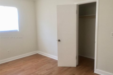 Copropriété à louer à Miami, Floride: 2 chambres, 60.39 m2 № 2051522 - photo 7