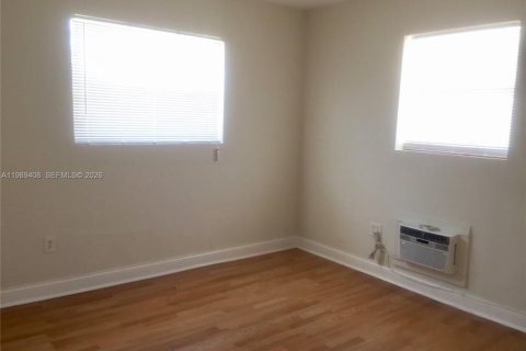 Copropriété à louer à Miami, Floride: 2 chambres, 60.39 m2 № 2051522 - photo 10