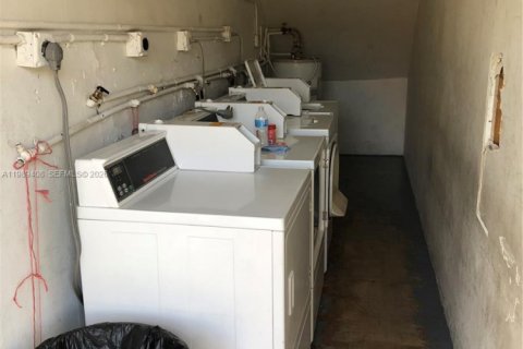 Copropriété à louer à Miami, Floride: 2 chambres, 60.39 m2 № 2051522 - photo 12