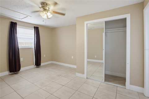 Casa en venta en Eustis, Florida, 3 dormitorios, 192.96 m2 № 2363365 - foto 30