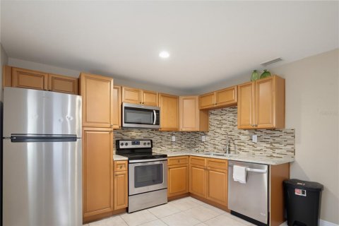Casa en venta en Eustis, Florida, 3 dormitorios, 192.96 m2 № 2363365 - foto 29