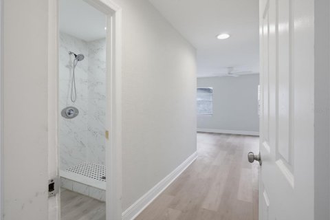 Casa en venta en Eustis, Florida, 3 dormitorios, 192.96 m2 № 2363365 - foto 9