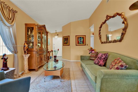Touwnhouse à vendre à Miami, Floride: 3 chambres, 104.98 m2 № 1849116 - photo 8