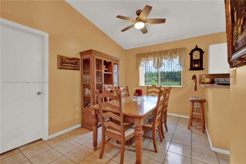 Touwnhouse à vendre à Miami, Floride: 3 chambres, 104.98 m2 № 1849116 - photo 15