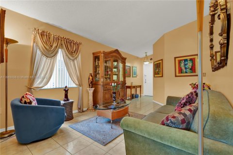 Touwnhouse à vendre à Miami, Floride: 3 chambres, 104.98 m2 № 1849116 - photo 9