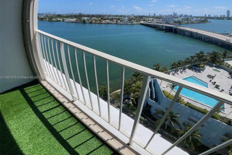 Condominio en venta en North Bay Village, Florida, 1 dormitorio, 87.33 m2 № 1761831 - foto 6