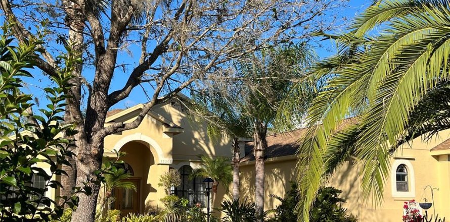 Casa en Bradenton, Florida 3 dormitorios, 255.39 m2 № 1519362