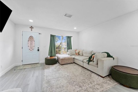 Villa ou maison à vendre à Oldsmar, Floride: 3 chambres, 142.42 m2 № 2405580 - photo 8
