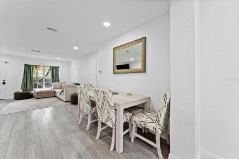 Villa ou maison à vendre à Oldsmar, Floride: 3 chambres, 142.42 m2 № 2405580 - photo 10