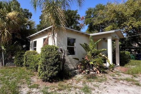 House in Tampa, Florida 2 bedrooms, 69.58 sq.m. № 2198310 - photo 4