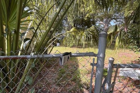 House in Tampa, Florida 2 bedrooms, 69.58 sq.m. № 2198310 - photo 5