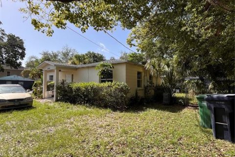 House in Tampa, Florida 2 bedrooms, 69.58 sq.m. № 2198310 - photo 7