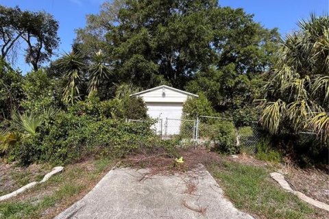 House in Tampa, Florida 2 bedrooms, 69.58 sq.m. № 2198310 - photo 10