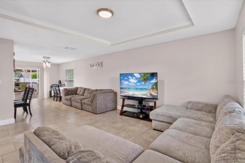 Casa en venta en Tampa, Florida, 3 dormitorios, 125.14 m2 № 2167068 - foto 4