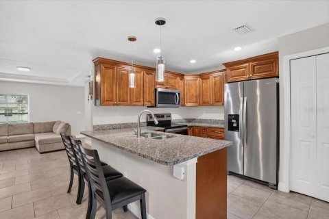 Casa en venta en Tampa, Florida, 3 dormitorios, 125.14 m2 № 2167068 - foto 6