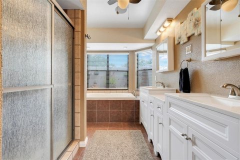 Casa en venta en Groveland, Florida, 4 dormitorios, 323.67 m2 № 1523458 - foto 19