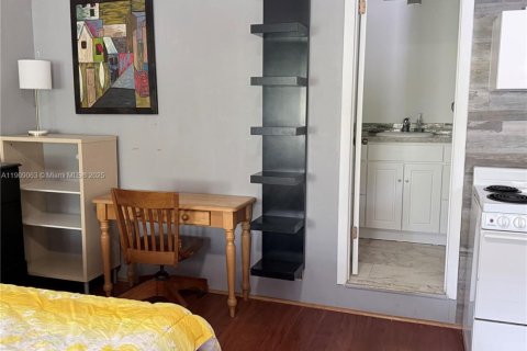 Commercial property in Fort Lauderdale, Florida 1 bedroom, 264.12 sq.m. № 1968404 - photo 4