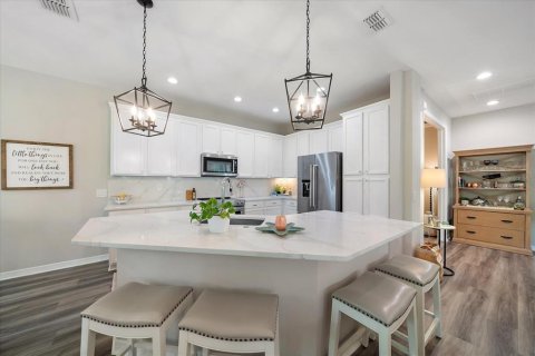 Townhouse in Sarasota, Florida 3 bedrooms, 197.05 sq.m. № 1819069 - photo 12