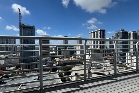 Кондоминиум с 1 спальней в Майами, Флорида № 2000424