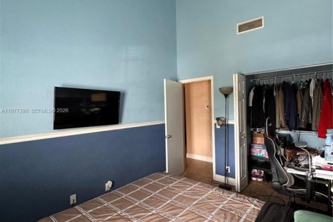 Townhouse in North Lauderdale, Florida 2 bedrooms, 92.25 sq.m. № 2041671 - photo 21