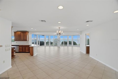 Casa en venta en Clearwater, Florida, 3 dormitorios, 231.14 m2 № 2095457 - foto 27
