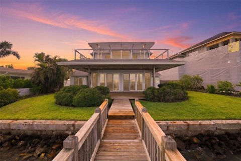 Casa en venta en Clearwater, Florida, 3 dormitorios, 231.14 m2 № 2095457 - foto 8