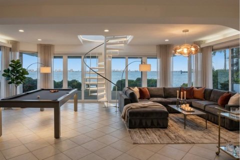 Casa en venta en Clearwater, Florida, 3 dormitorios, 231.14 m2 № 2095457 - foto 25