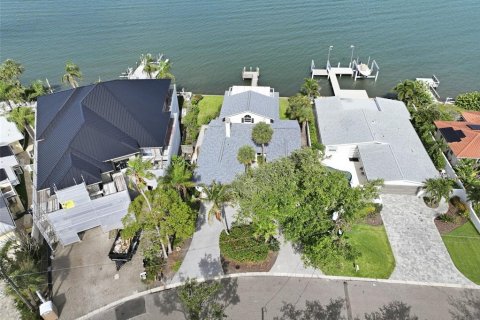 Casa en venta en Clearwater, Florida, 3 dormitorios, 231.14 m2 № 2095457 - foto 16