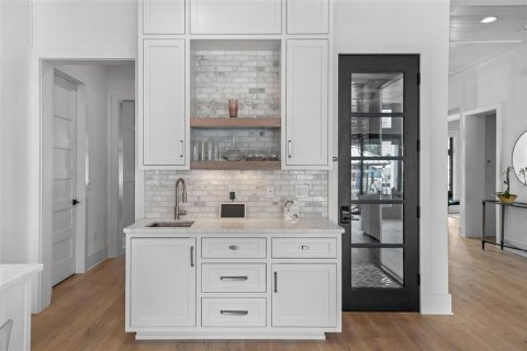 Купить виллу или дом в Тампа, Флорида 11 комнат, 481.05м2, № 1907576 - фото 15
