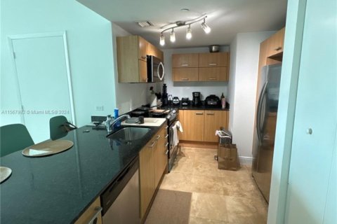 Купить кондоминиум в Майами, Флорида 2 спальни, 99.87м2, № 1958842 - фото 2